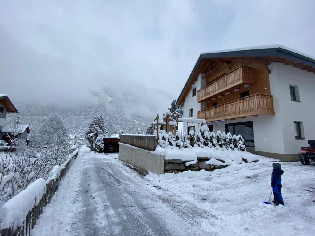 Haus Schloegl Apartment Pfunds Exterior photo